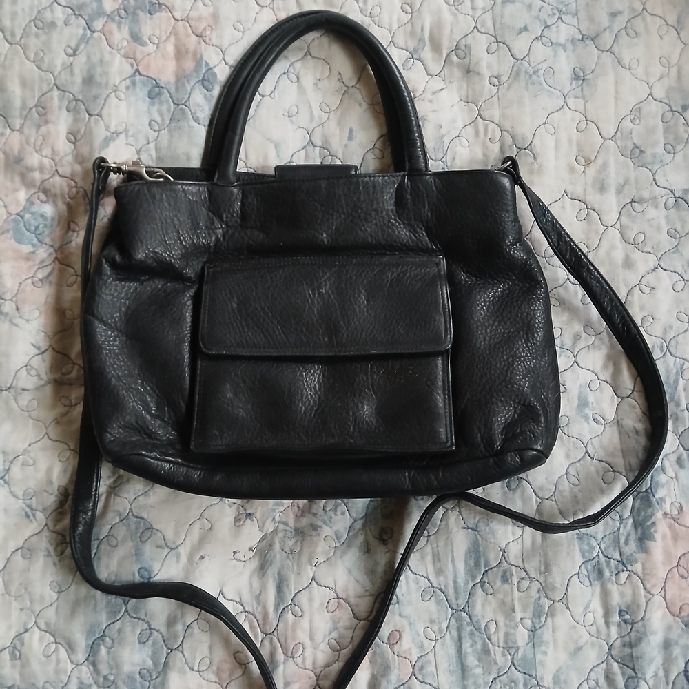 Bechamel Classic Black Shoulder Bag